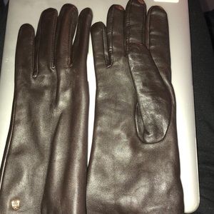 Leather gloves